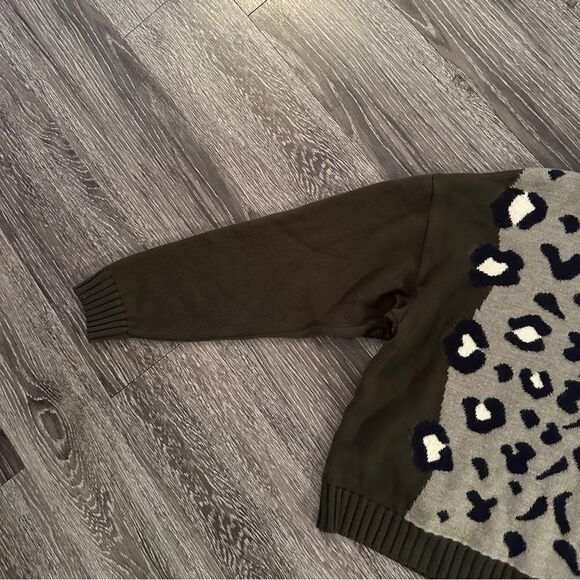 Escada Olive Green Leopard Turtleneck Sweatwer - Picture 2 of 11